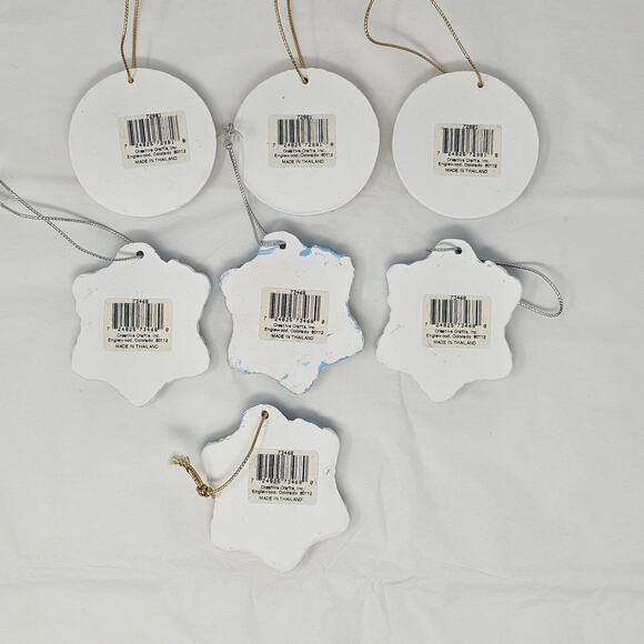 Vintage Christmas Ornaments Snow Flake Blue White Ceramic Hand Painted Set Of 7 - Picture 2 of 10
